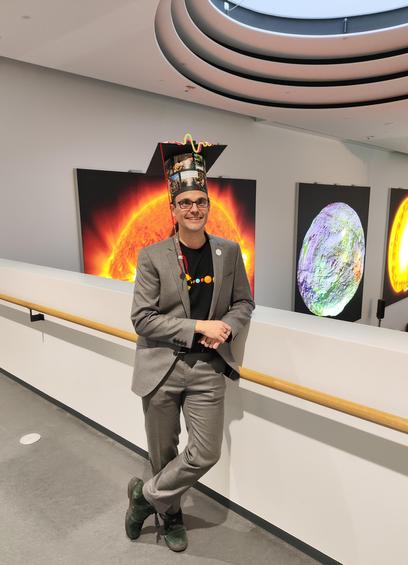 Johannes Hölken with his doctoral hat